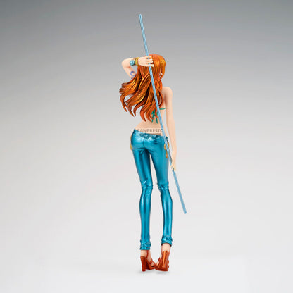 Figura de Nami de One Piece Glitter & Glamorous con bastón - 4