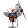 Figura Ichibansho de V Gundam Banpresto en blanco, gris y naranja sobre base circular