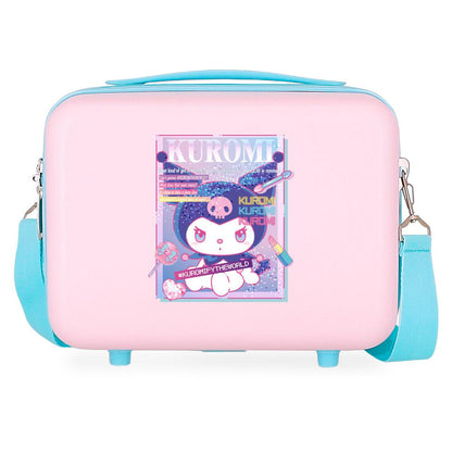 Neceser rígido rosa de ABS con diseño de Kuromi y correa turquesa