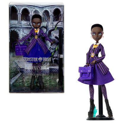 Muñeca Bianca Barclay Wednesday de Monster High con vestido morado y bolso