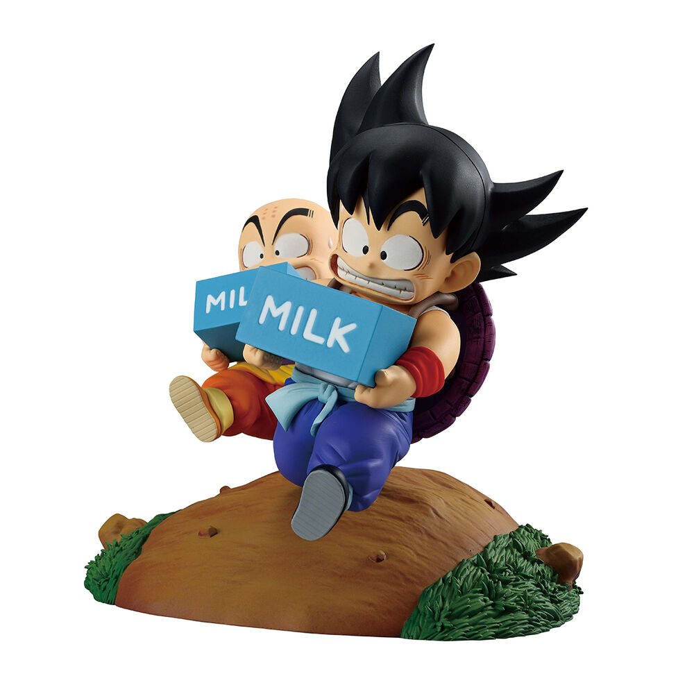 Figura Ichibansho de Son Goku y Krillin sobre una base decorada - 5