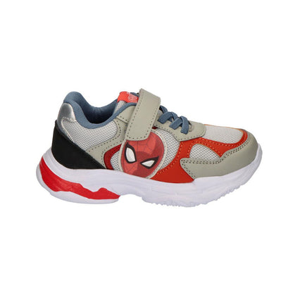 Deportiva Spiderman Marvel gris y roja con cordones y tira adherente