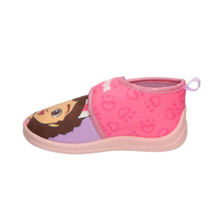 Pantuflas rosas de La Casa de Muñecas de Gabby con ilustraciones de Gabby y un personaje felino - 3