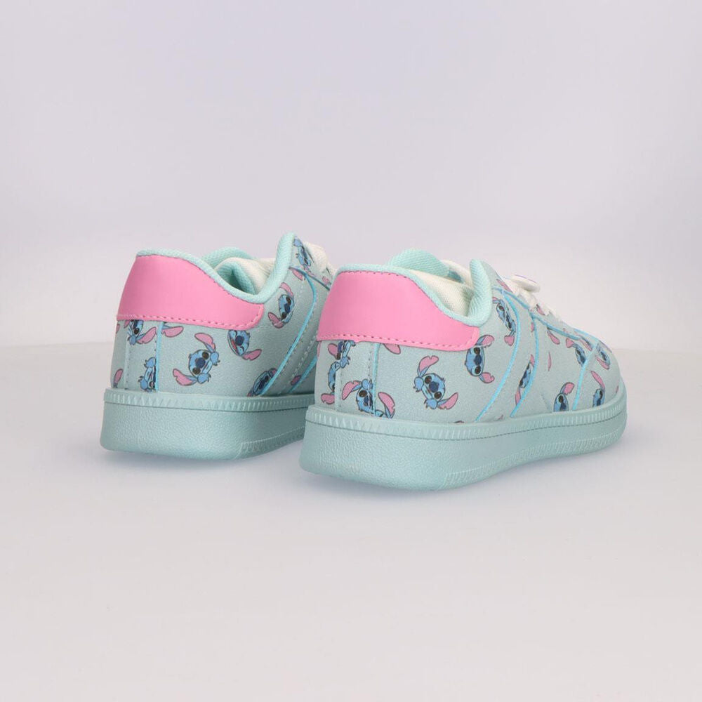 Deportiva Stitch de Disney en azul agua con detalles rosas - 4