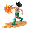Figura de Gon de Hunter x Hunter en pose de acción sobre base naranja