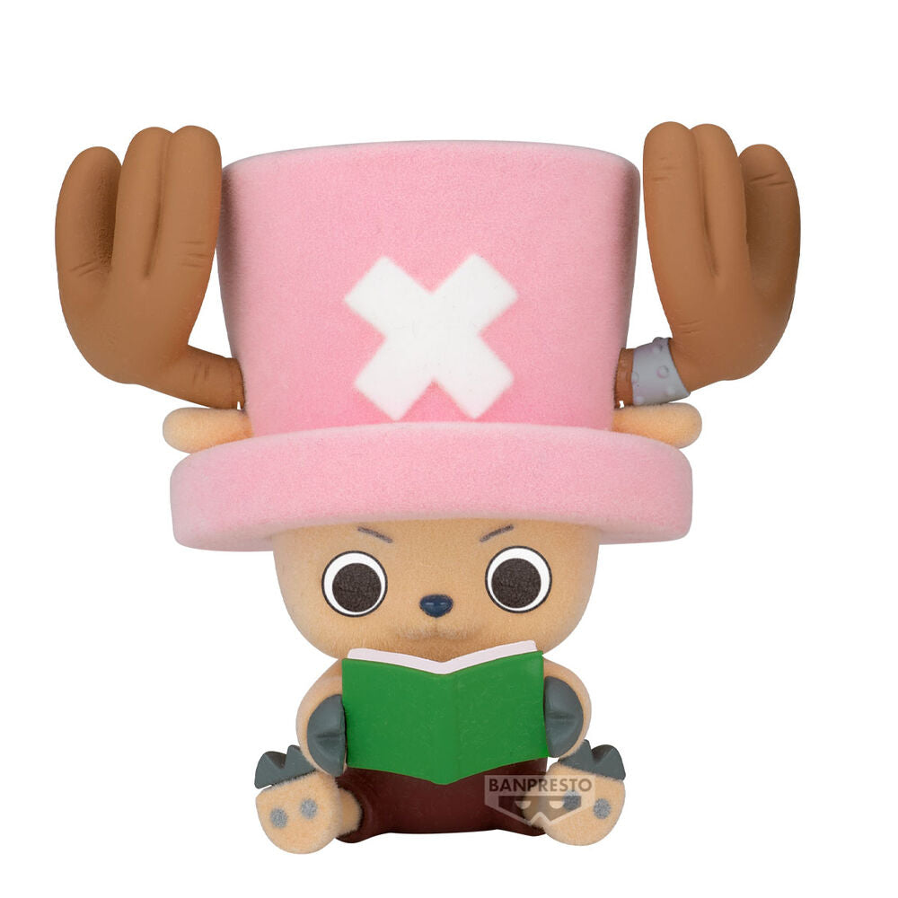 Figura de Chopper de One Piece con sombrero rosa y libro verde