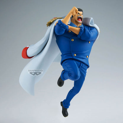 Figura de Monkey D. Garp de One Piece con uniforme azul y capa blanca - 3