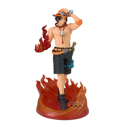 Figura de Portgas D. Ace de One Piece con efecto de llamas