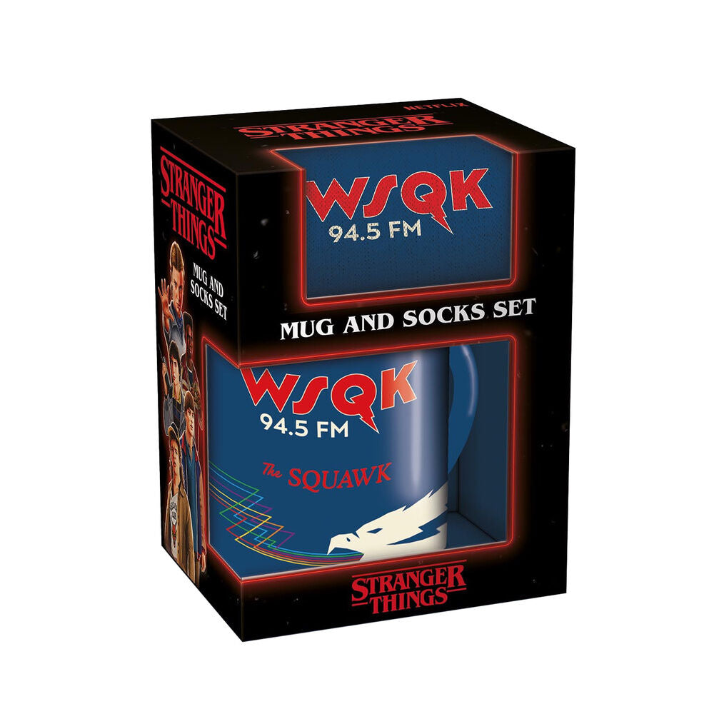 Set de taza y calcetines WSQK 94.5 FM de Stranger Things 5 - 2