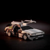 Figura Transformers Gigawatt con diseño de DMC DeLorean plateado