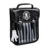 Mochila Wednesday CERDÁ negra de polipiel con rayas grises y colgante de mano