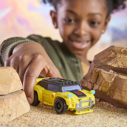 Figura amarilla de Bumblebee Transformers Cyberworld - 6