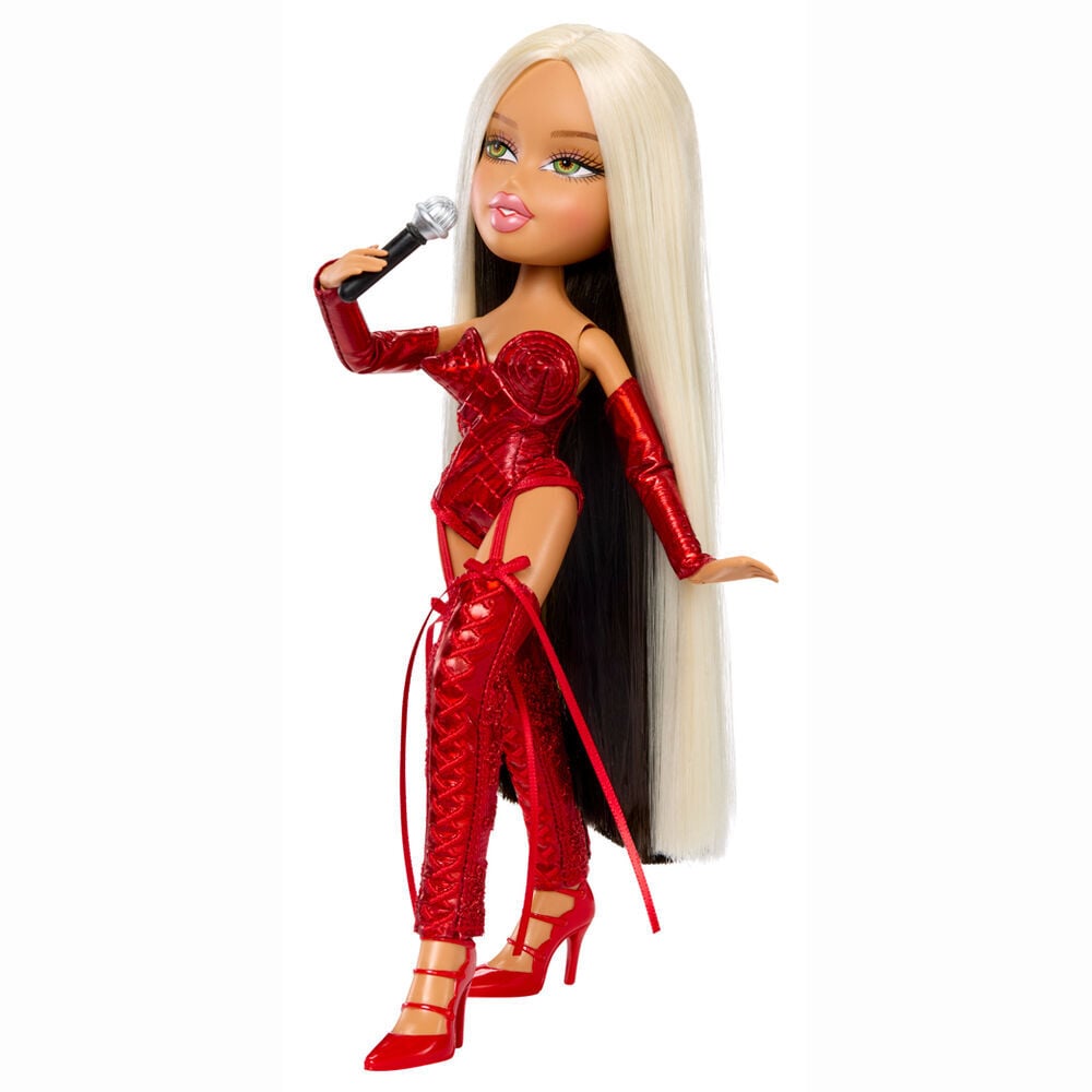 Muñeca Lola Índigo Bratz de MGA con estilismo rojo y capa decorada - 4