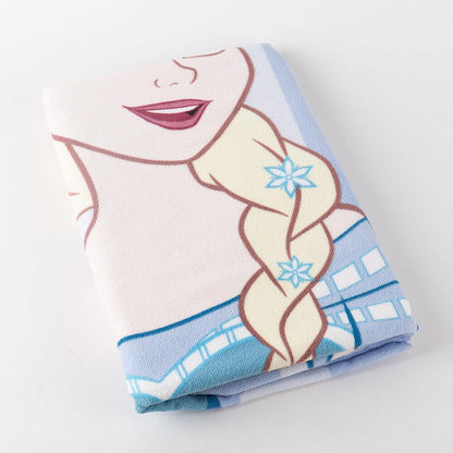 Toalla Frozen Disney de microfibra con Elsa sobre fondo azul y blanco - 2
