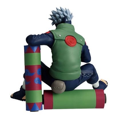 Figura de Kakashi Hatake de Naruto sentado y leyendo un libro - 4