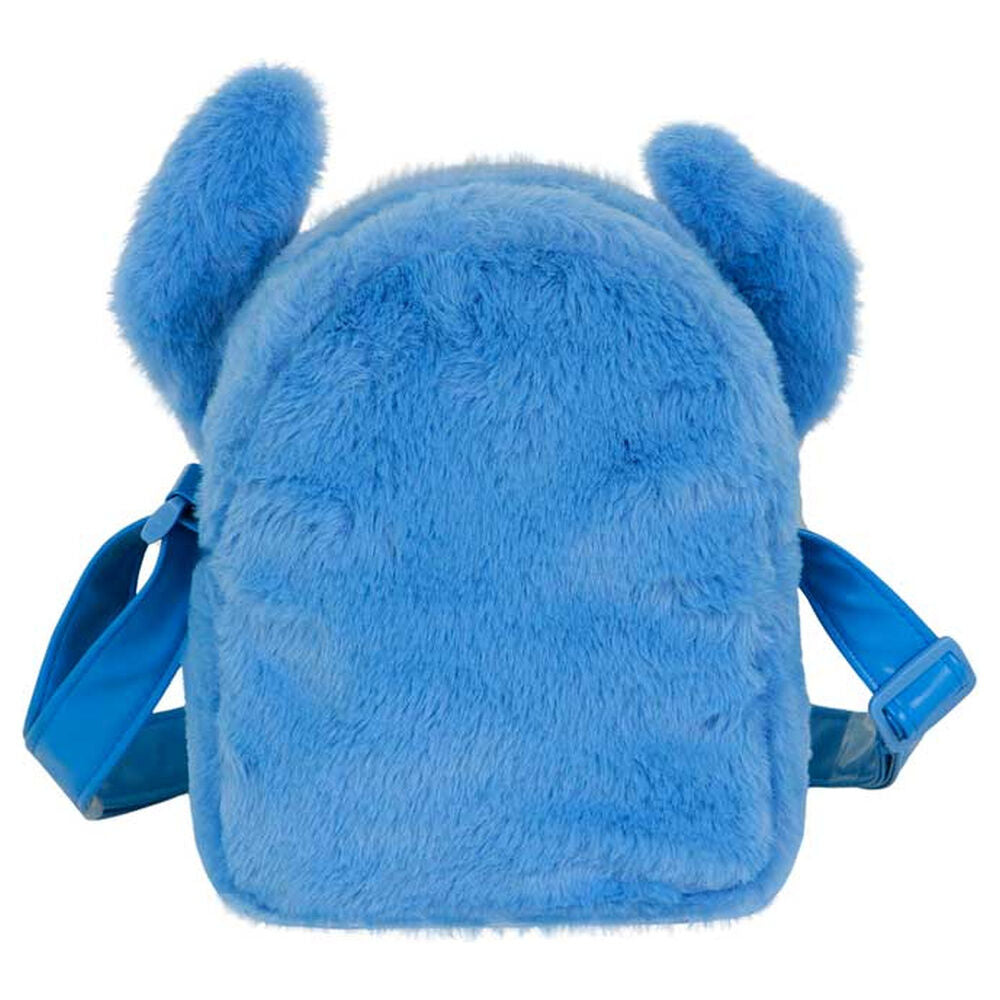 Bolso azul de peluche de Stitch abrazando un corazón rosa - 3