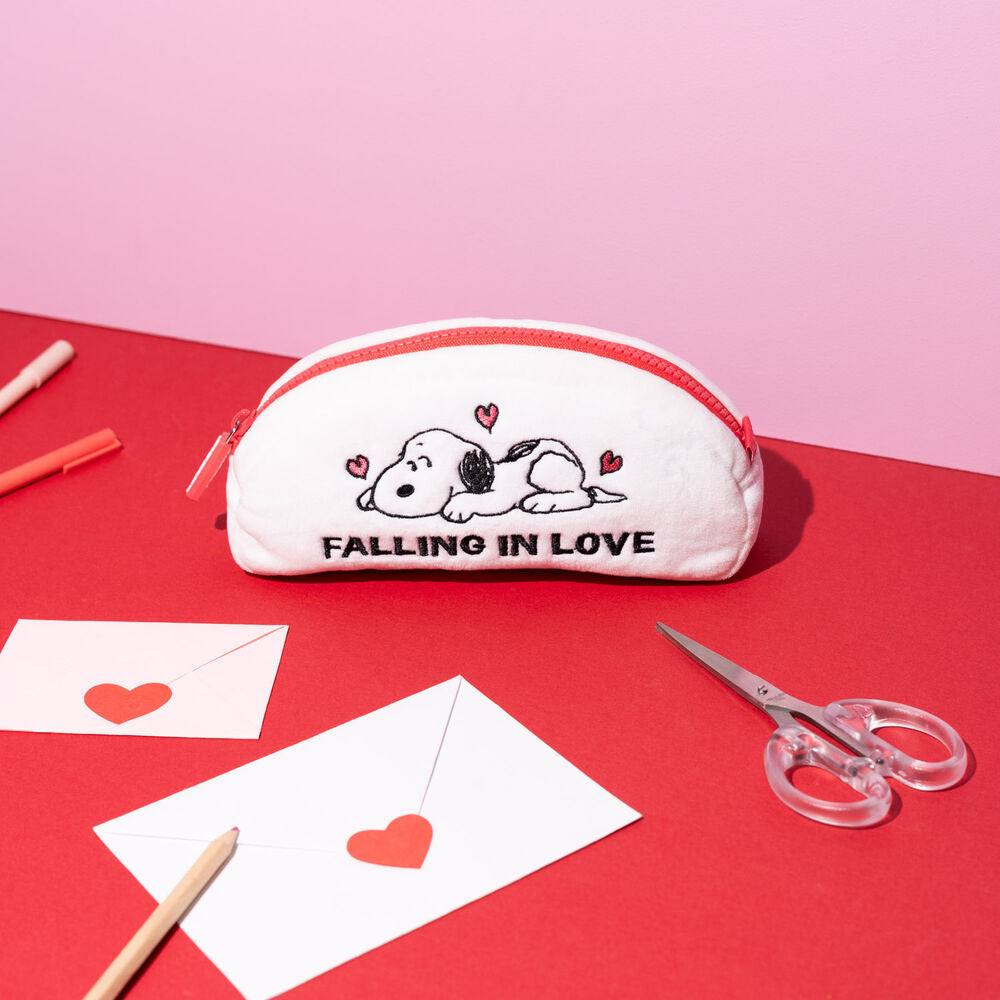 Portatodo blanco de Snoopy Peanuts con corazones rojos y cremallera roja - 4