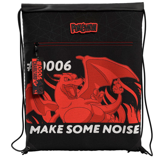 Saco Pokémon negro con ilustración roja de Charizard