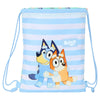 Saco Bluey con Bluey y su hermana sobre fondo de rayas azules y blancas
