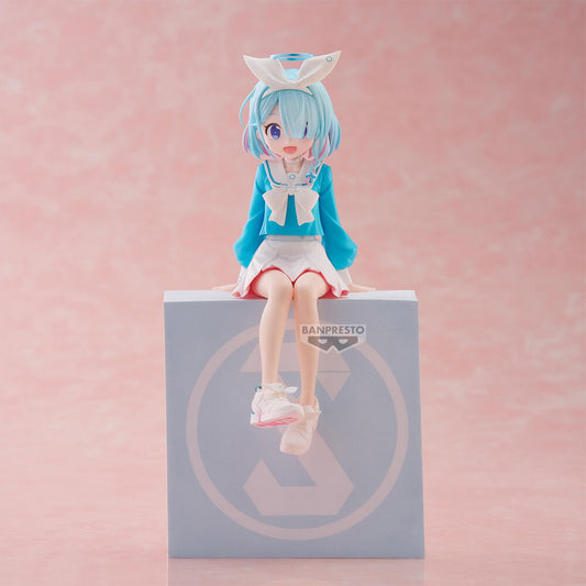 Figura de Arona de Blue Archive en tonos azul y blanco