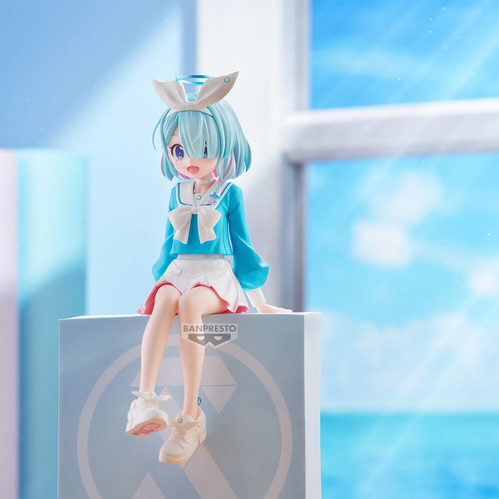 Figura de Arona de Blue Archive en tonos azul y blanco - 3