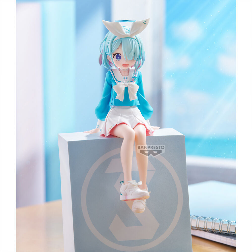 Figura de Arona de Blue Archive en tonos azul y blanco - 4