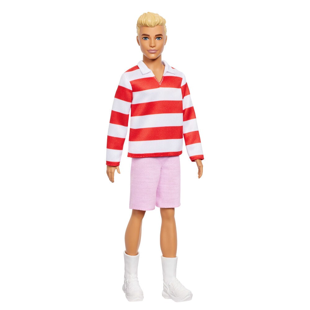 Muñeco Ken Fashionistas con polo de rayas y pantalón corto rosa