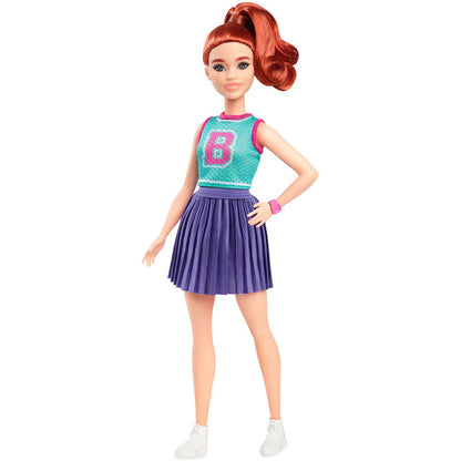Muñeca Animadora Barbie con pelo rojo, top deportivo y falda morada - 2