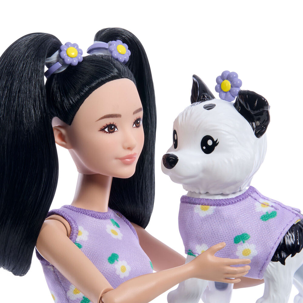 Muñeca Barbie Twinning Looks asiática con cachorro y conjuntos morados de margaritas - 5