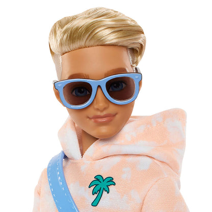 Muñeco Ken Barbie Dream Besties con monopatín y accesorios - 5