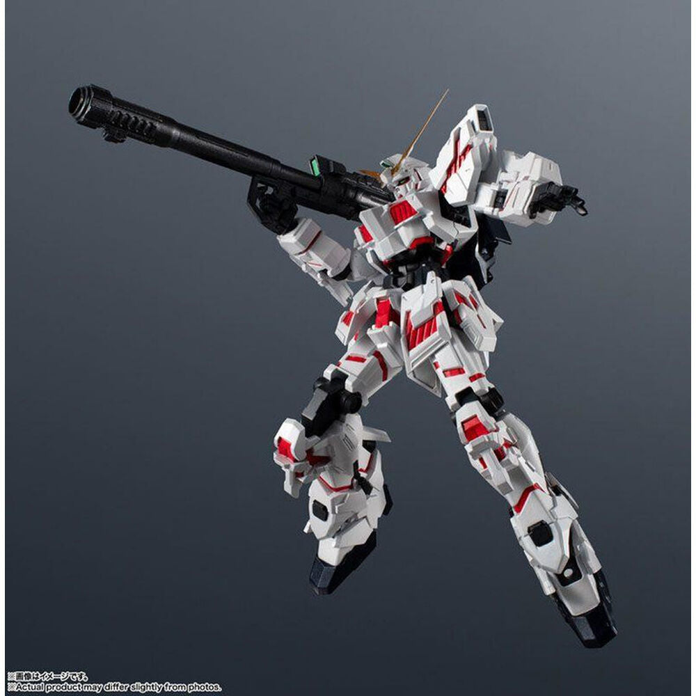 Figura RX-0 Unicorn Gundam blanca con detalles rojos y efecto de energía rosa - 4