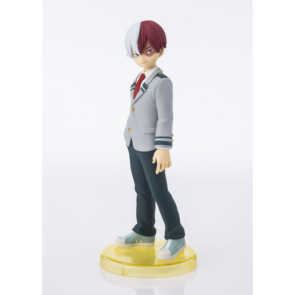 Figura Adokenette de Shoto Todoroki con uniforme escolar y base amarilla