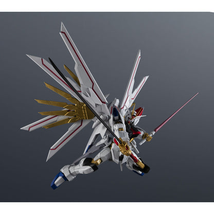 Figura Mighty Strike Freedom Gundam Universe de 15 cm con alas blancas y detalles dorados - 5