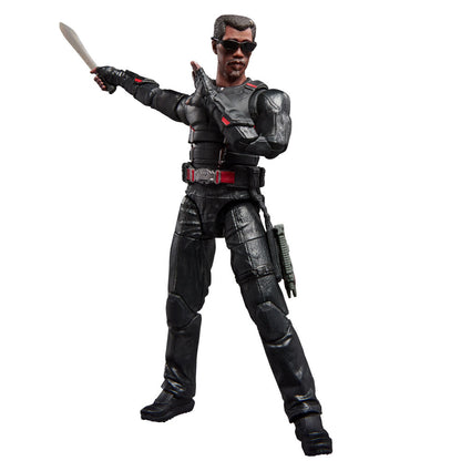Figura articulada de Blade Marvel Legends Series de 15 cm con espada y arma - 6
