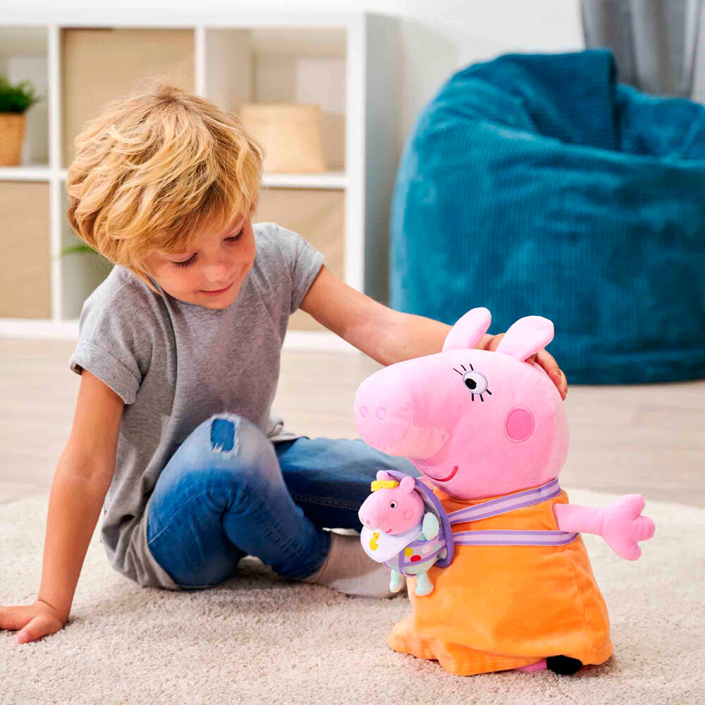 Peluche Mama Pig con Evie de Peppa Pig - 5