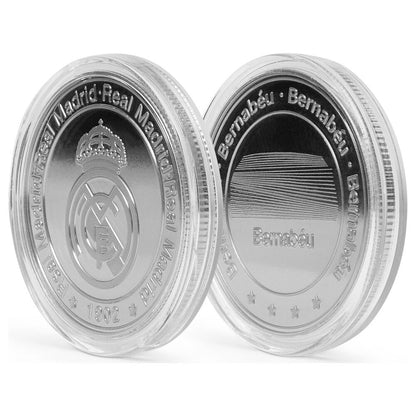 Moneda plateada del Bernabéu y Real Madrid en cápsula acrílica