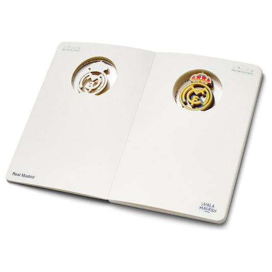 Cuaderno A5 azul oscuro del Real Madrid con escudo 3D - 6