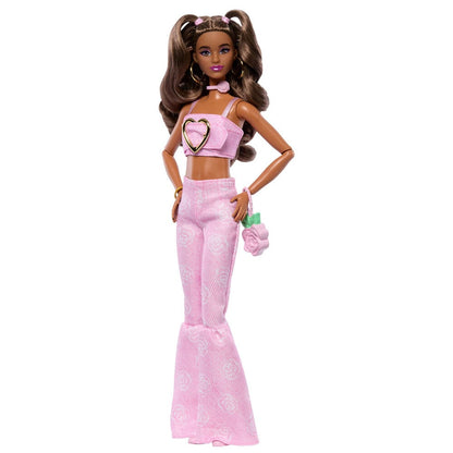 Muñeca Barbie Deluxe Style con conjunto rosa y bolso de rosa - 3