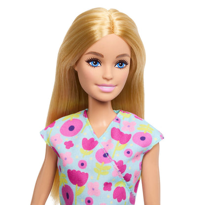 Muñeca Barbie pediatra con dos bebés, mesa de reconocimiento y accesorios - 5