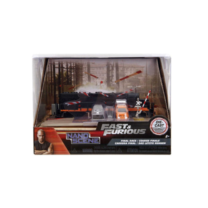 Diorama Fast & Furious con tren, vías, barreras, Dodge Charger y Toyota Supra - 2