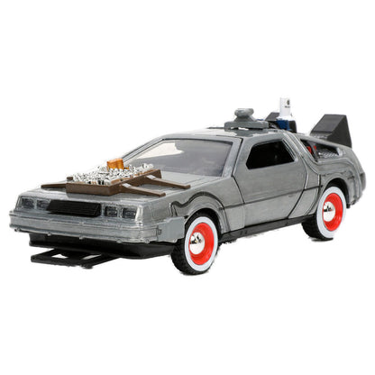 Réplica plateada del DeLorean Time Machine de Regreso al Futuro III a escala 1:32