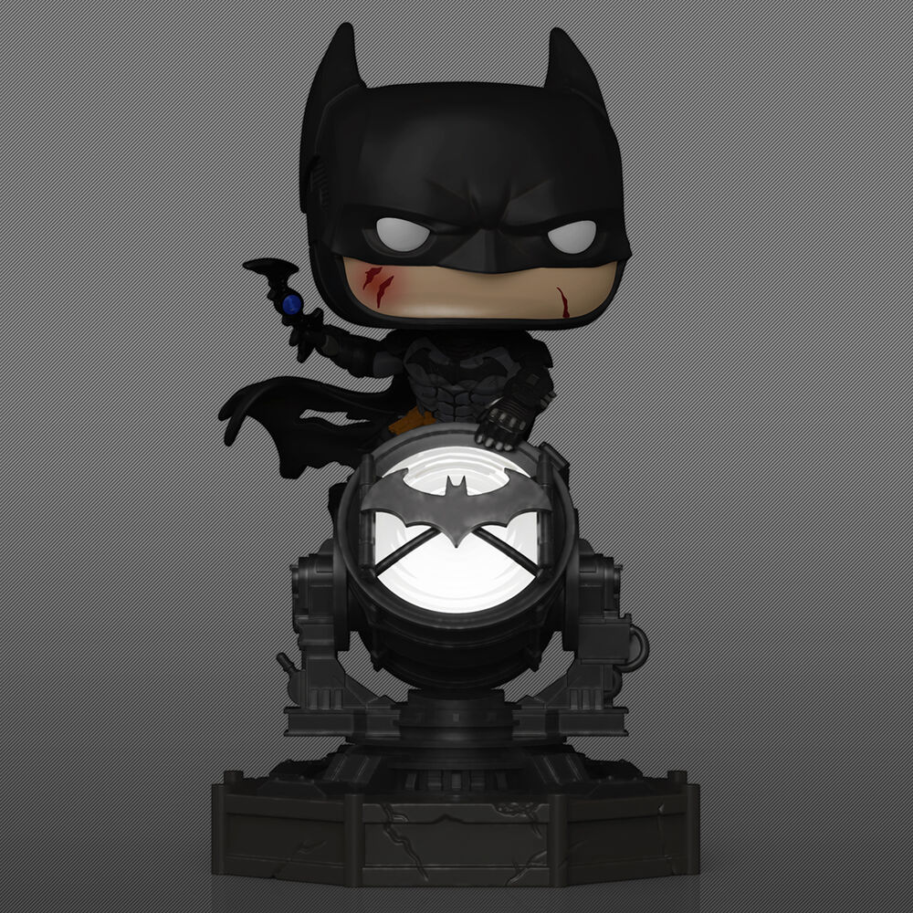 Figura Funko POP! Premium de Batman Arkham Knight sobre una base con la señal del murciélago