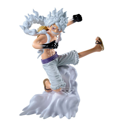 Figura de Monkey D. Luffy Senkozekkei de One Piece en pose de acción sobre una base de nubes