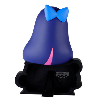 Figura de Stocking sentada con cabello azul y morado y botas a rayas - 3