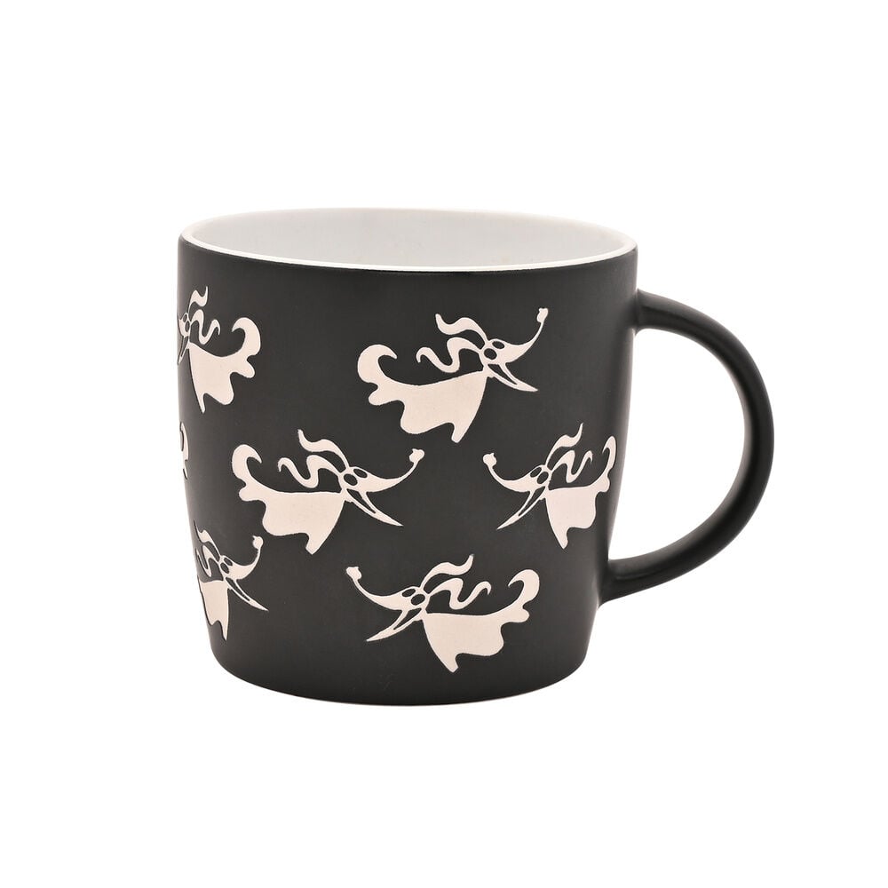 Taza negra de cerámica con siluetas blancas de Zero de Pesadilla antes de Navidad