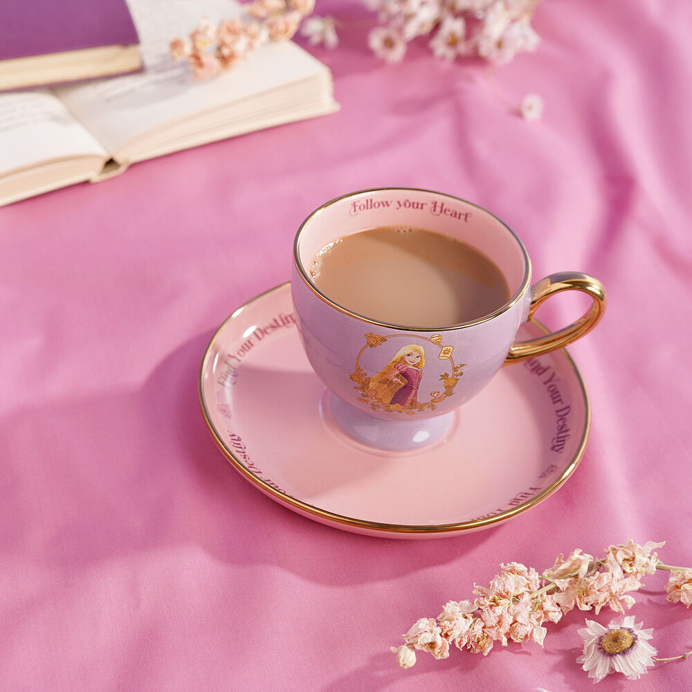 Taza y platillo de té de Rapunzel Disney en rosa y morado con detalles dorados - 5