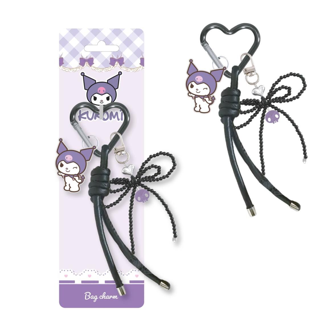 Llavero colgante de Kuromi con mosquetón negro en forma de corazón