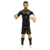 Figura articulada de Courtois con uniforme negro de Bélgica y balón