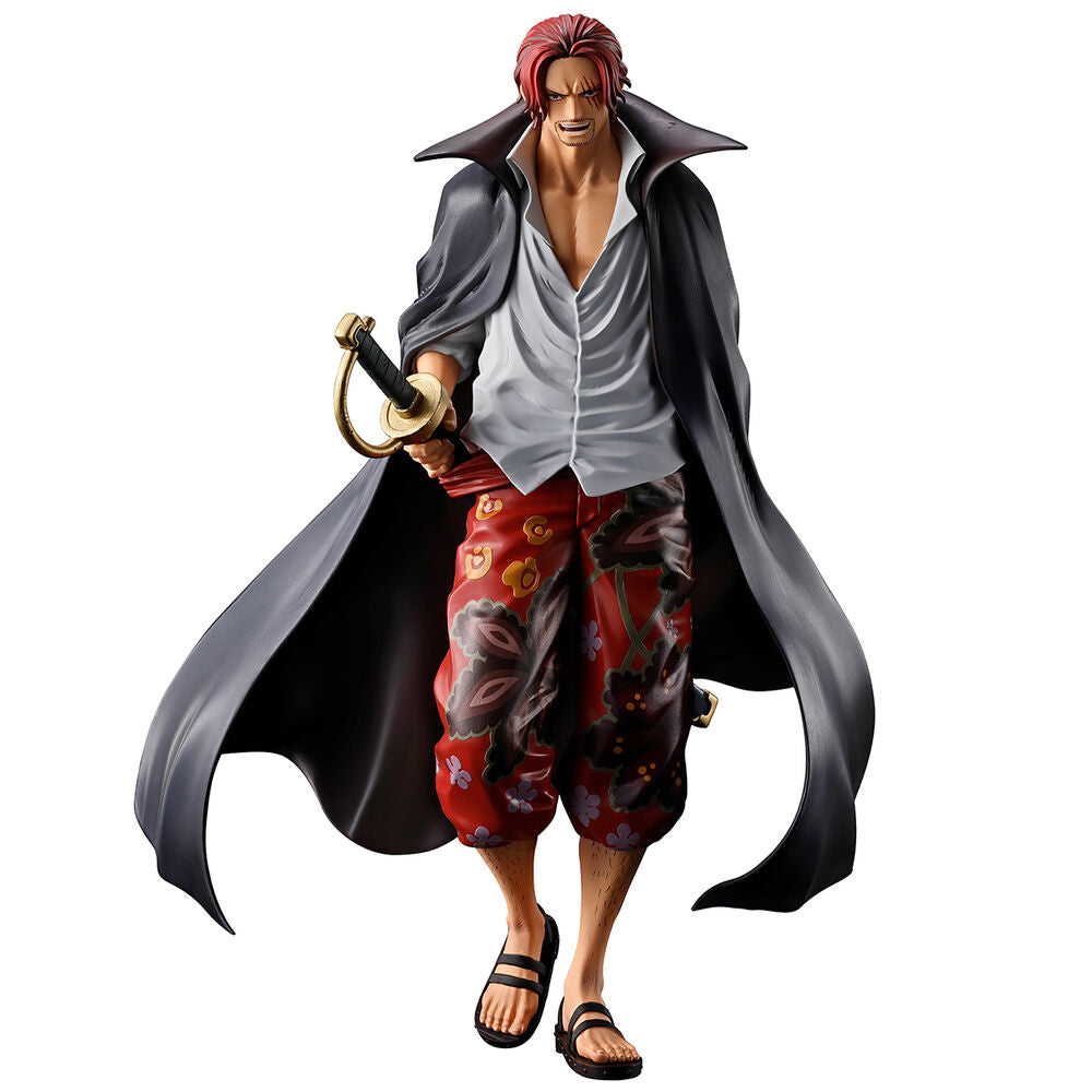 Figura Ichibansho de Shanks de One Piece con capa negra y espada
