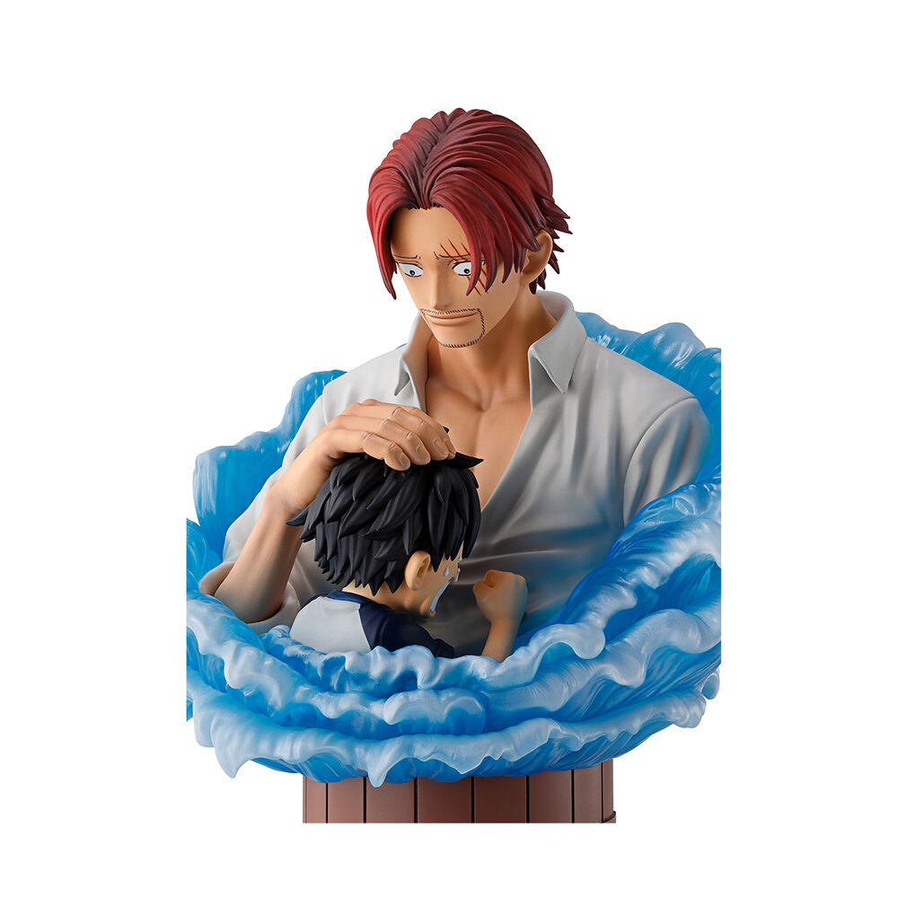 Figura Ichibansho de Shanks y Luffy de One Piece sobre olas azules - 2